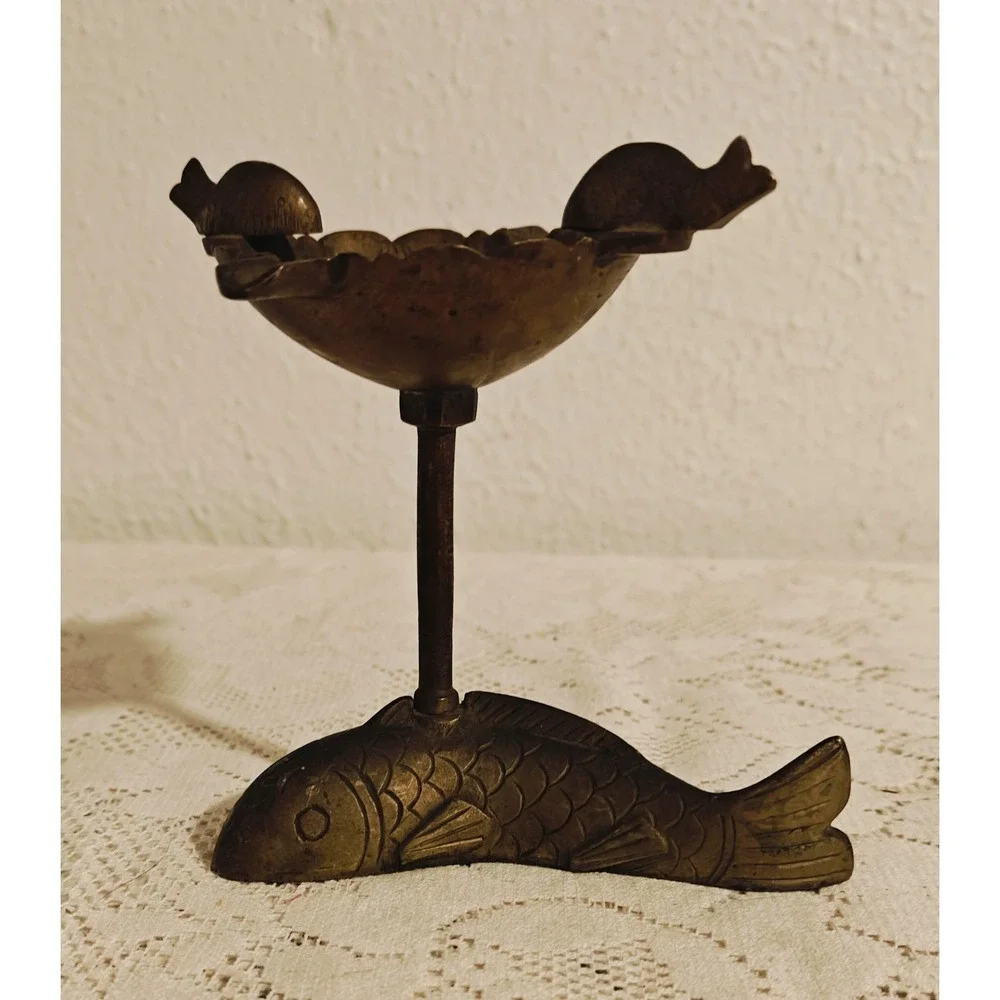Vintage Mid Century Brass Fish/Bird Bath Brass Ashtray Unique